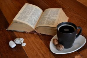 Book Old Book Reading Coffee Mug  - marijana1 / Pixabay